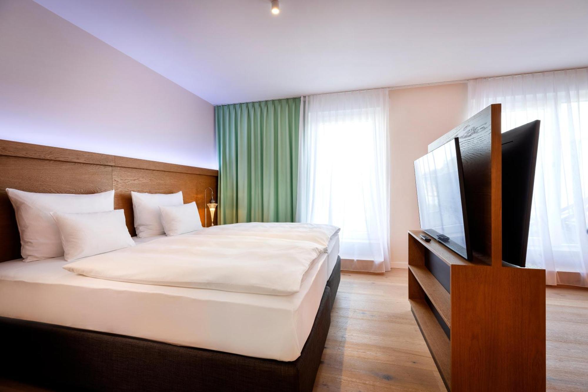 Hotel Arcotel Hafencity - Am Neustädter Elbufer 4*